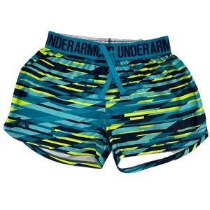 Under Armour Loose Heat Gear Athletic Shorts Size Medium